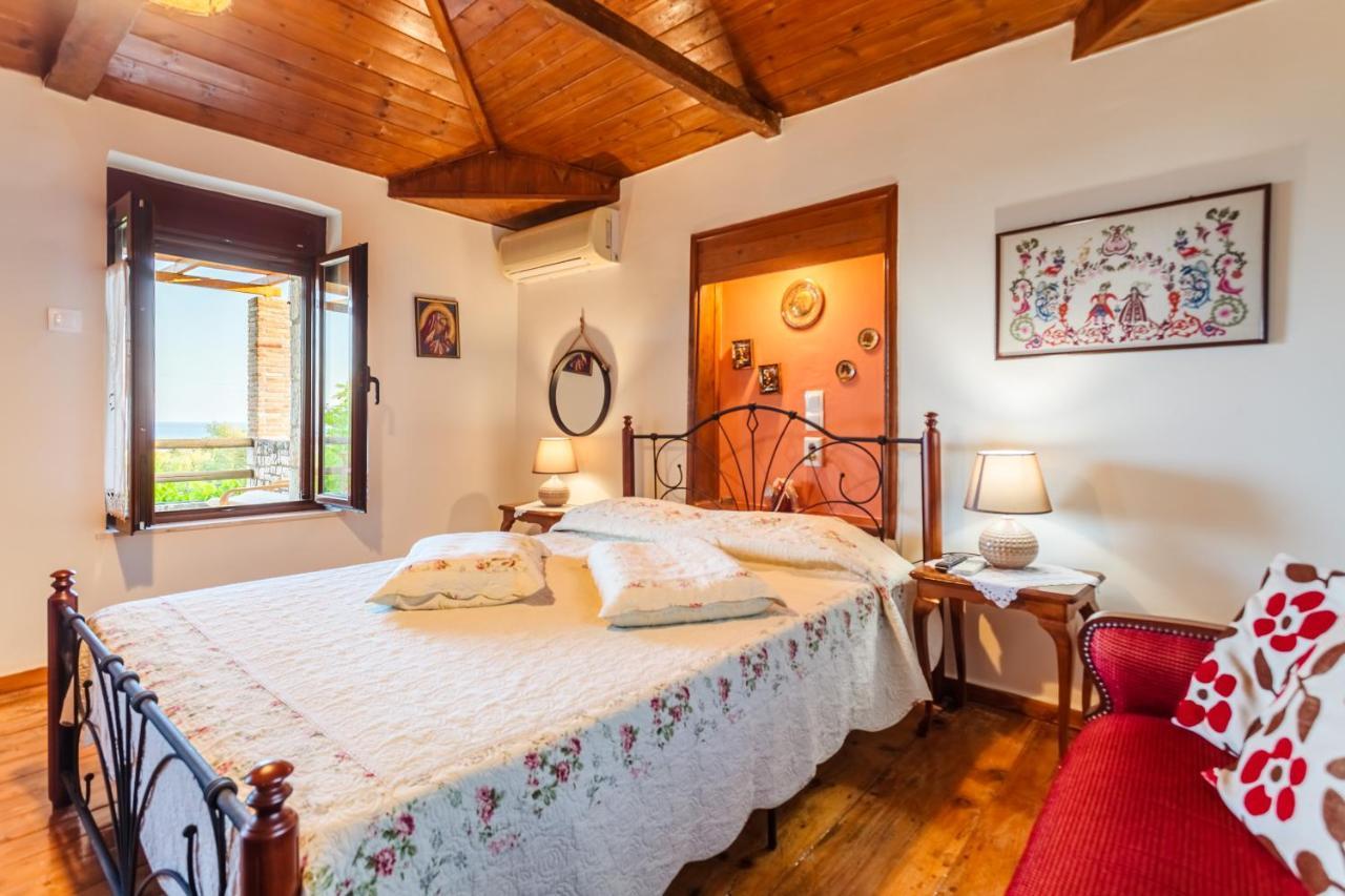 Petalidi Olive Garden Stone House Near The Beach エクステリア 写真